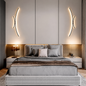Curved Linear LED Wall Light – product photo