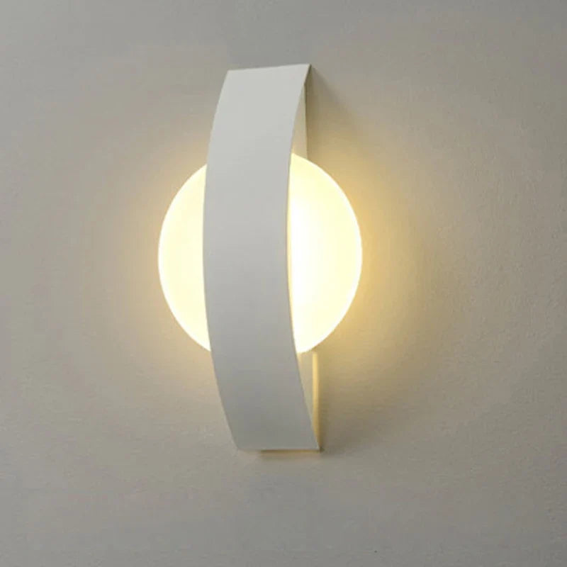 Acrylic Globe Wall Lamp – Round – White