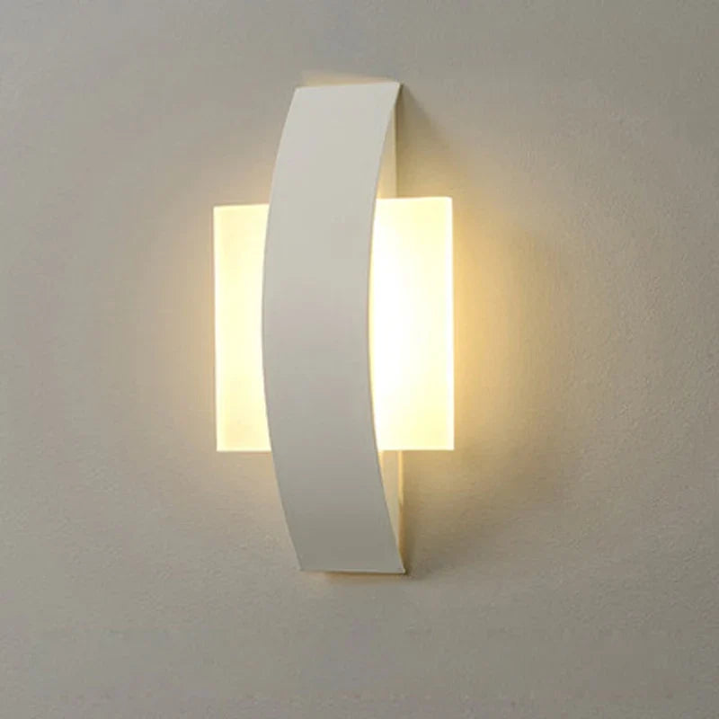 Acrylic Globe Wall Lamp – Square – White