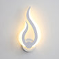 Flame-Shaped LED Wall Light – Right-Facing