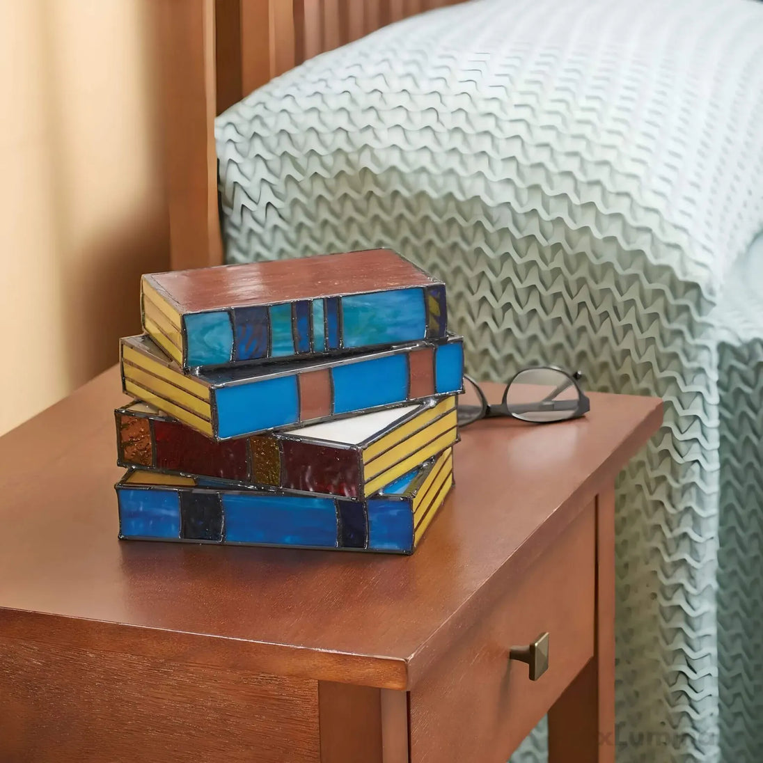 Stained Glass Book Stack Table Lamp – product photo