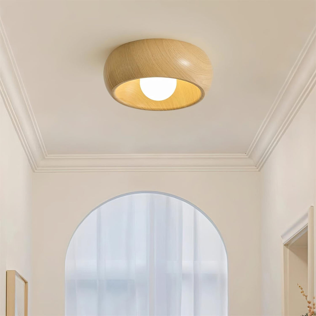 Round Wooden LED Ceiling Light – detail view