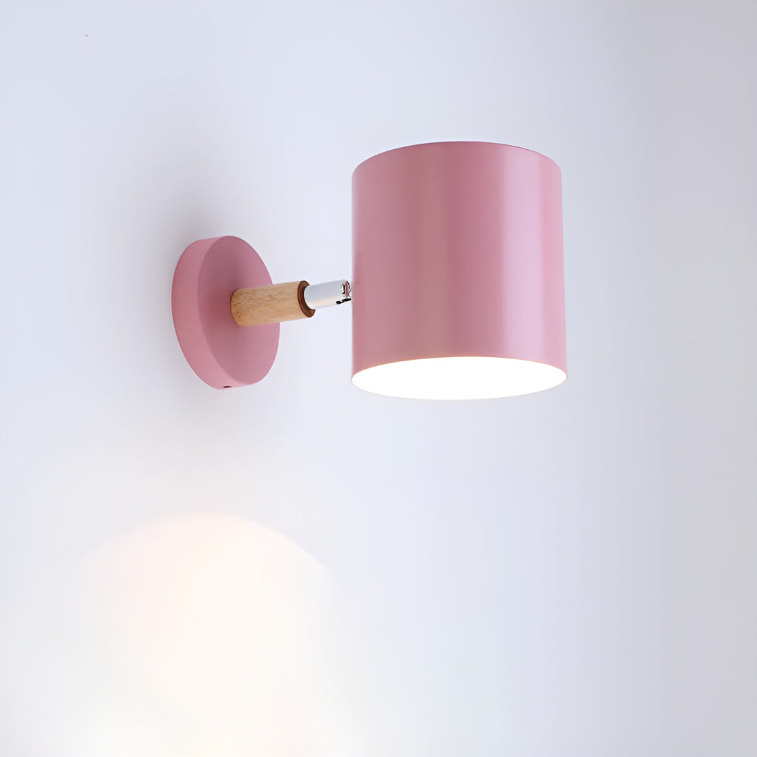 Pastel Wood and Metal Wall Lamp – Pink