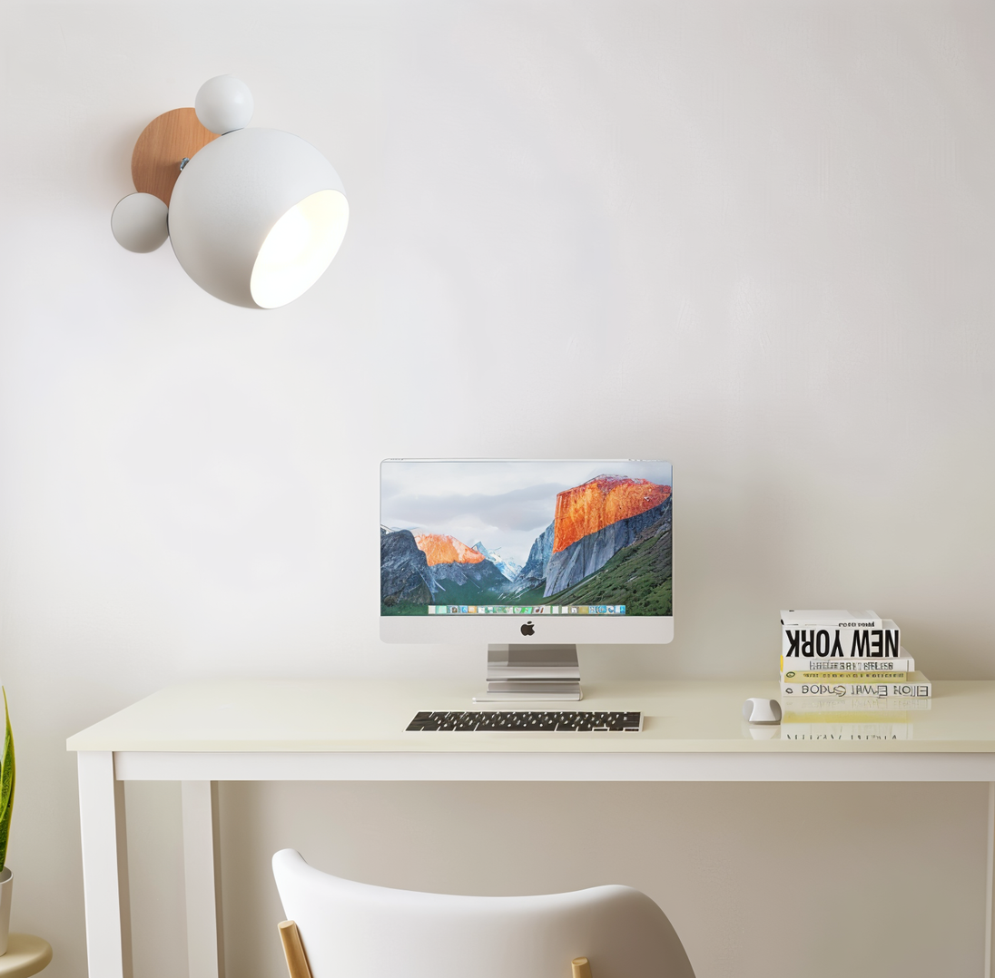 Playful Mouse Wall Lamp