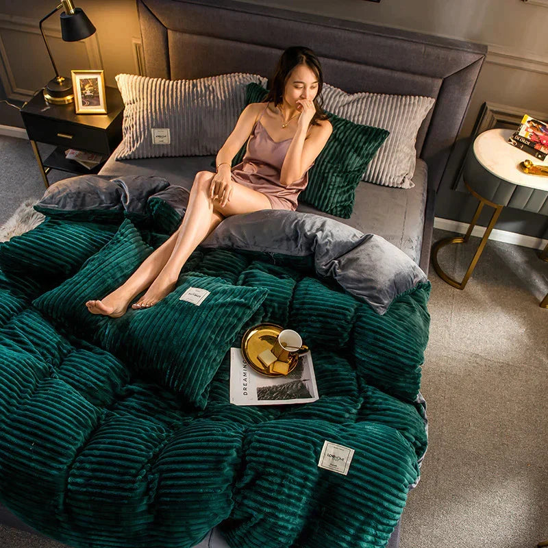 Soft Velvet Fleece Duvet Cover in Dark Green