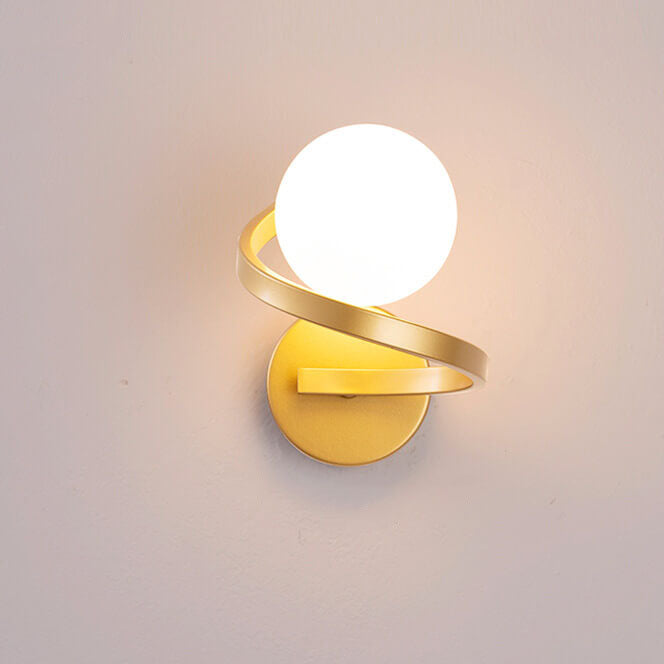 Spiral Band LED Wall Light – Gold – 1 Globe