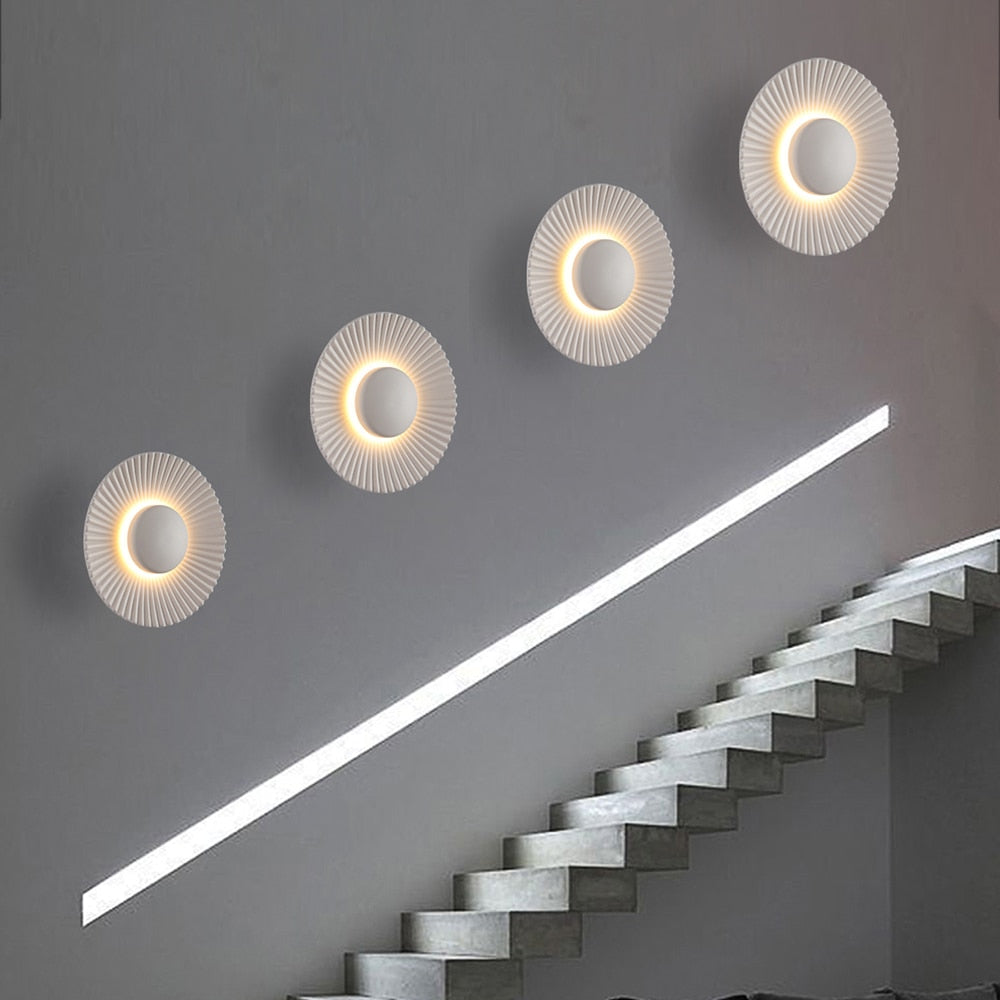 Sun Ray Metal LED Wall Lamp