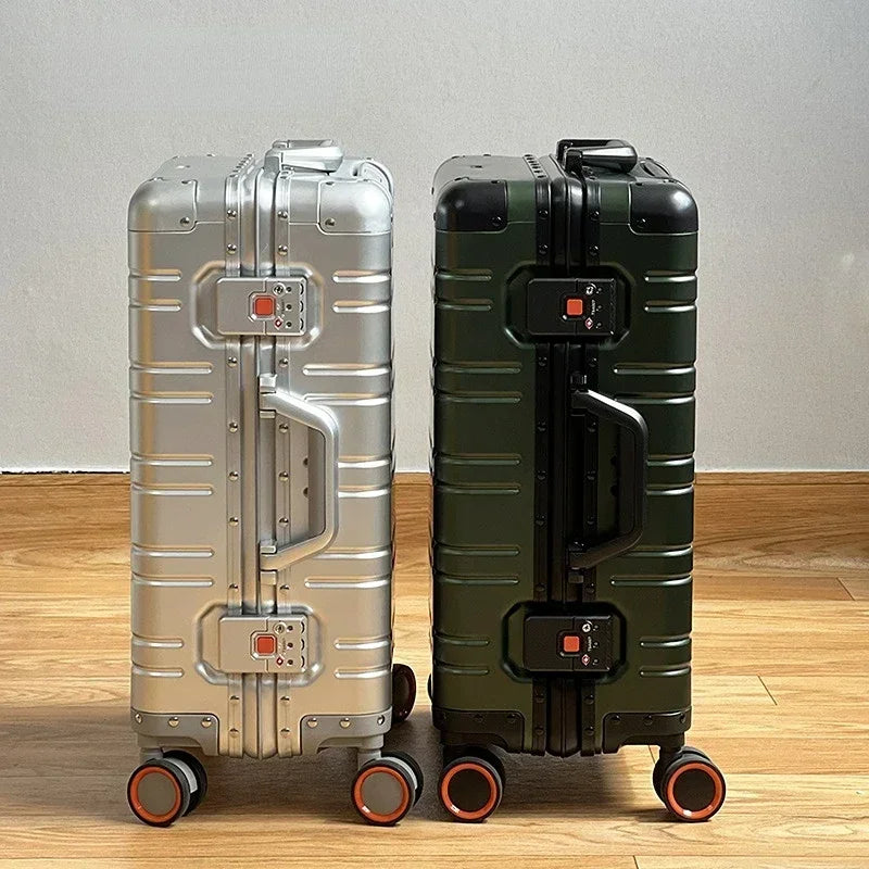 Aluminium-Magnesium Spinner Suitcase – detail view