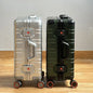 Aluminium-Magnesium Spinner Suitcase – detail view